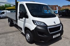 PEUGEOT BOXER BLUEHDI 335 L4 DROPSIDE 140 BHP WITH AIR CON  - 3640 - 9