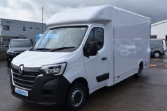 RENAULT MASTER LL35 BUSINESS LUTON LOW LOADER 145 BHP 2023 IDEAL REMOVAL HORSEBOX  - 4024 - 1