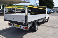 PEUGEOT BOXER BLUEHDI 335 L4 DROPSIDE 140 BHP WITH AIR CON  - 3640 - 5