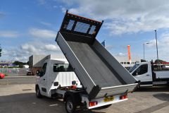 RENAULT  MASTER ML35 BUSINESS DCI TIPPER NAV A/C CRUISE - 4112 - 7