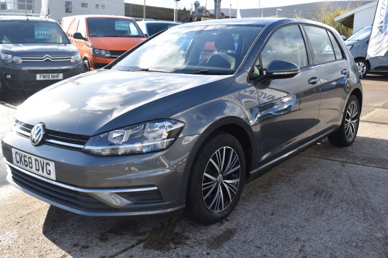 Used VOLKSWAGEN GOLF in Cwmbran, Gwent for sale