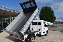 RENAULT MASTER ML35 BUSINESS RWD 145 BHP DCI TIPPER NAV A/C CRUISE - 4110 - 8