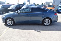 FORD MONDEO ZETEC EDITION WITH NAV PERFECT FAMILY CAR - 4115 - 5